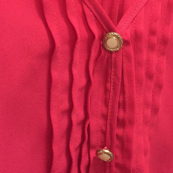 Francesca’s Button Blouse - Picture 3 of 3